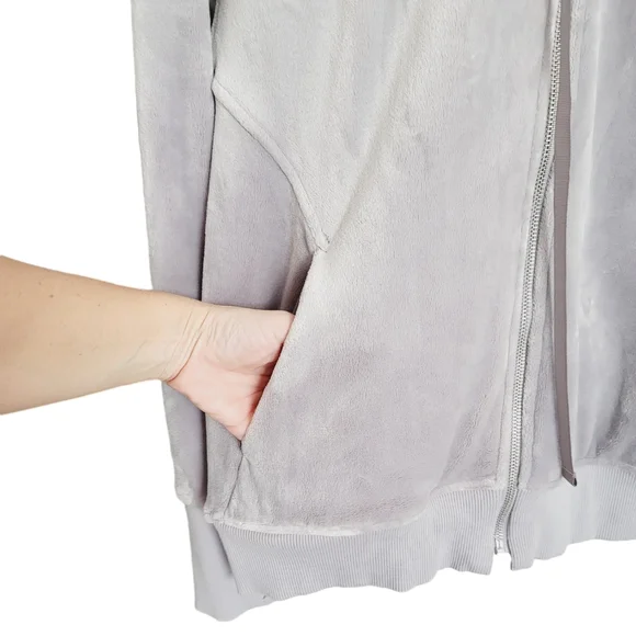 Athleta Triumph Hoodie In Double Cozy Karma in Norwegian Grey - Picture 10 of 16